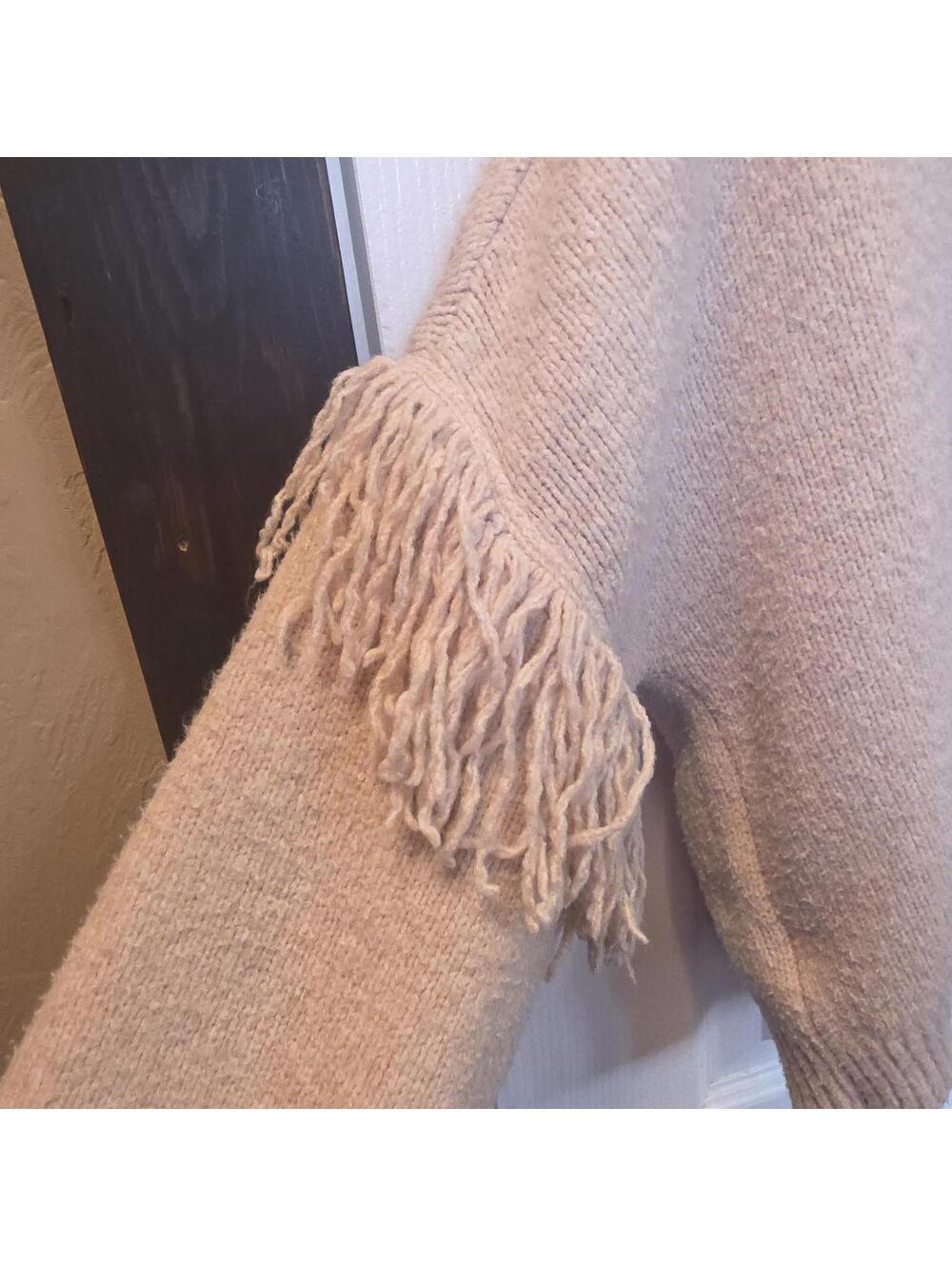 Happily Grey Women's Tan Turtleneck Cropped Sweater w/ Fringe Detail- size Large - Picture 5 of 7